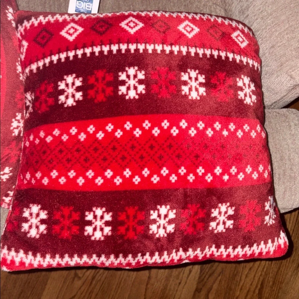 Set of 2 red & white Christmas throw pillows